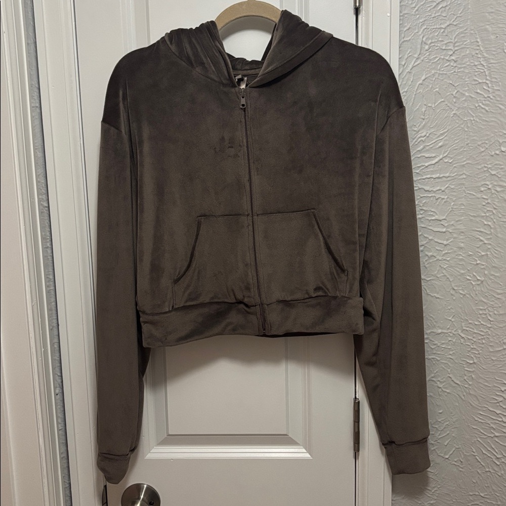 SKIMS Velour Hoodie Cropped Zip-up Hoodie in Amethyst, Size Medium